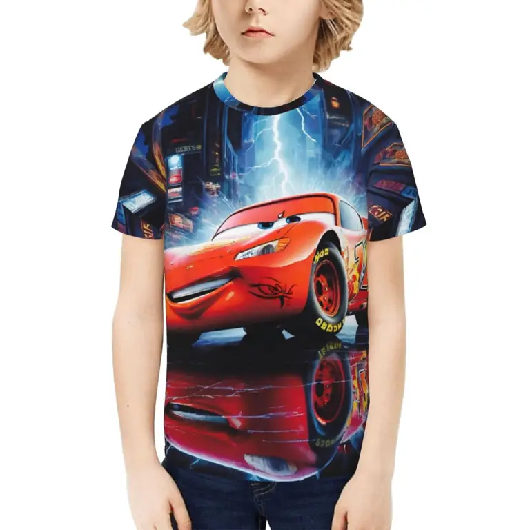 Lightning McQueen, tokoh utama dalam film Cars