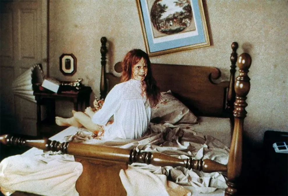 Foto Linda Blair sebagai Regan MacNeil dalam film The Exorcist