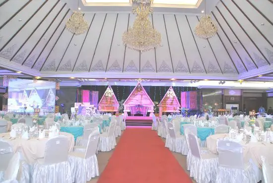 Gambar lobi Hotel Marcopolo Bandar Lampung yang elegan dan nyaman