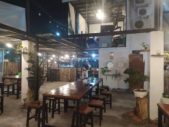 Restoran seafood dengan pemandangan laut di Bandar Lampung