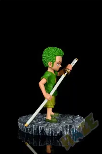 Gambar masa kecil Roronoa Zoro di desa Shimotsuki