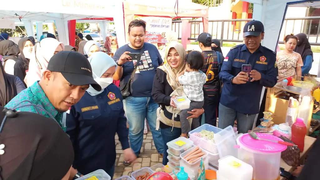 Kegiatan masyarakat Bandar Lampung tentang keamanan