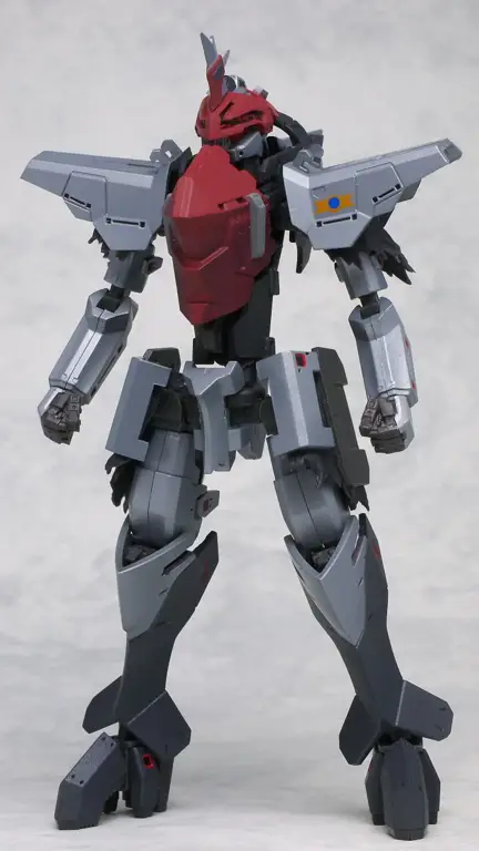 Robot-robot mecha dalam anime Broken Blade