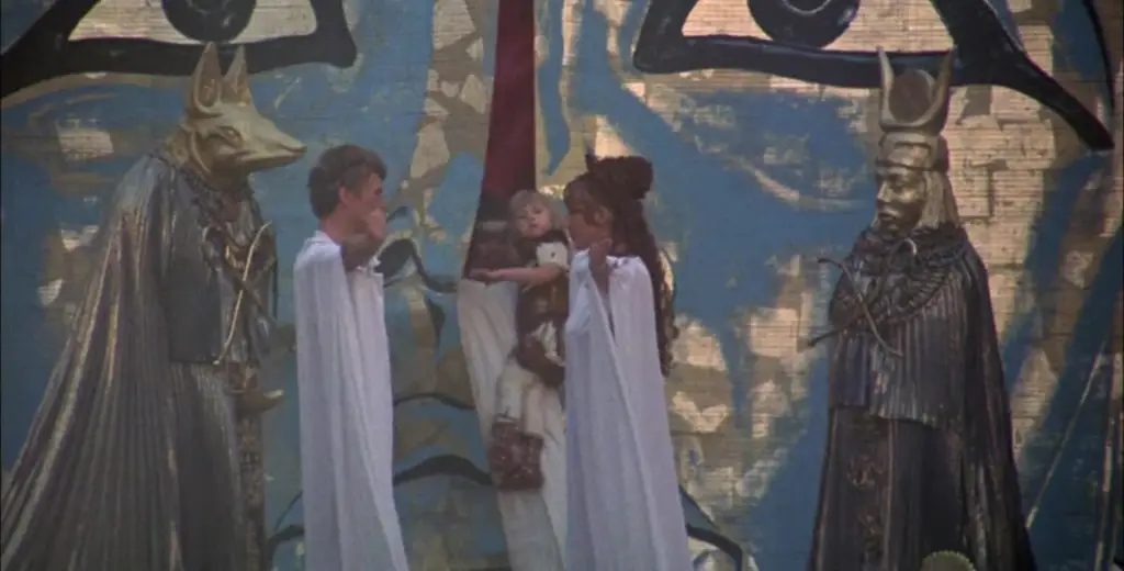 Memahami konteks film Caligula Analisis kritis film Caligula