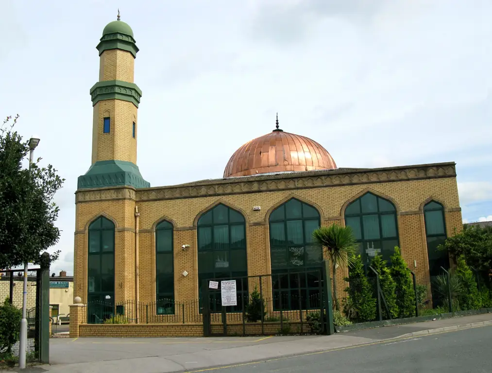 Gambar masjid terdekat