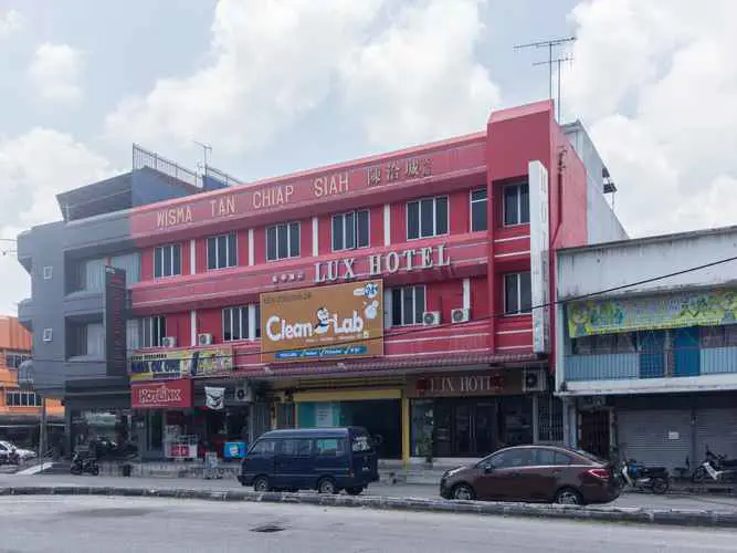 Hotel-hotel mewah di Teluk Betung