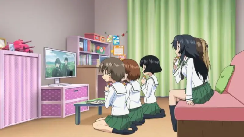 Gambar gadis anime menonton TV