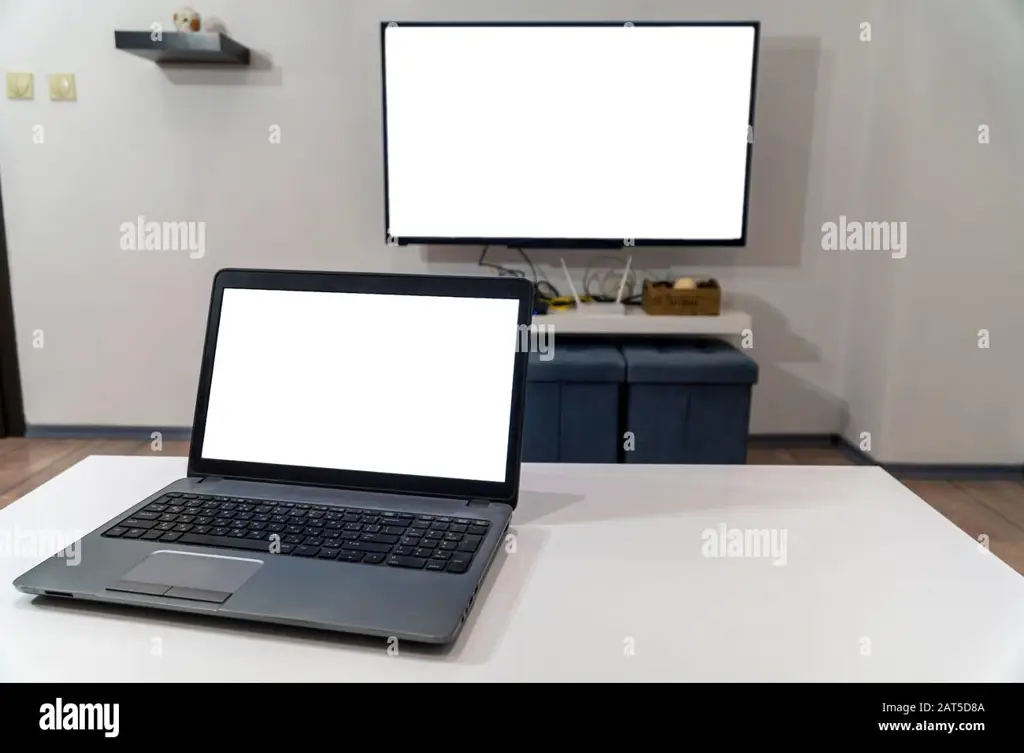 Layar laptop menampilkan layanan streaming