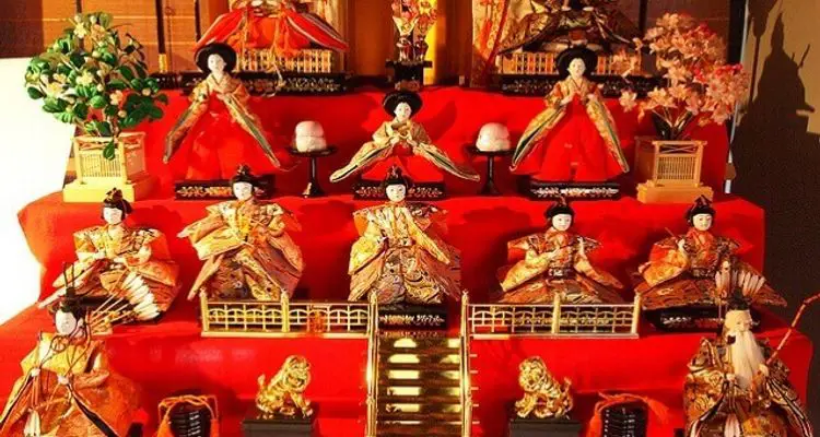 Suasana perayaan Hinamatsuri di Jepang