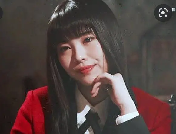 Foto Minami Hamabe sebagai Yumeko Jabami