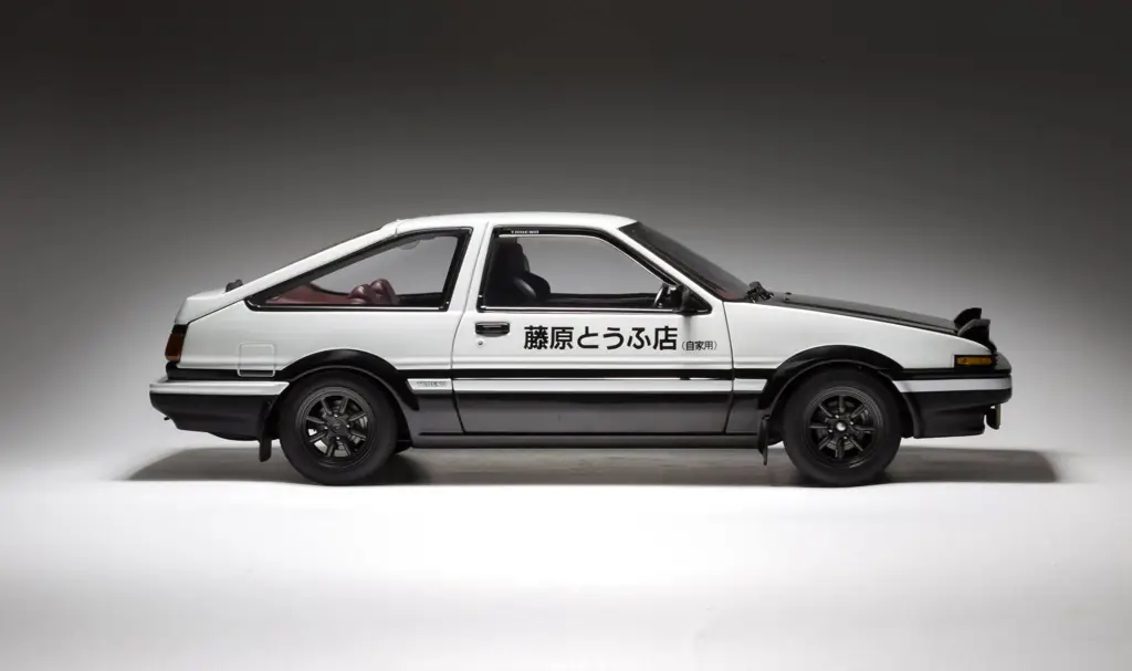 Gambar mobil AE86 dari Initial D