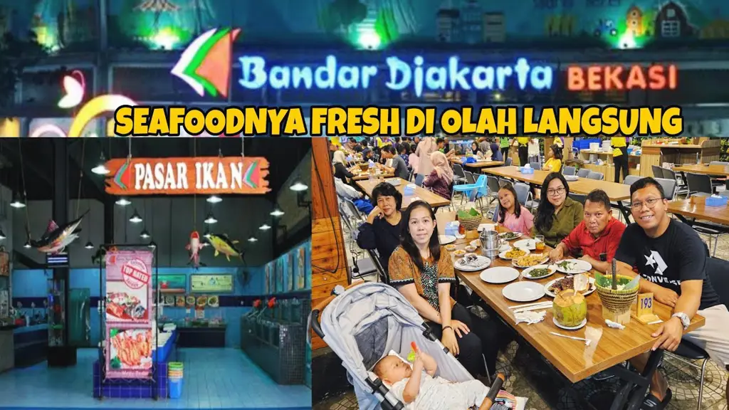 Keluarga bahagia menikmati hidangan di restoran Bandar Djakarta Alam Sutera.