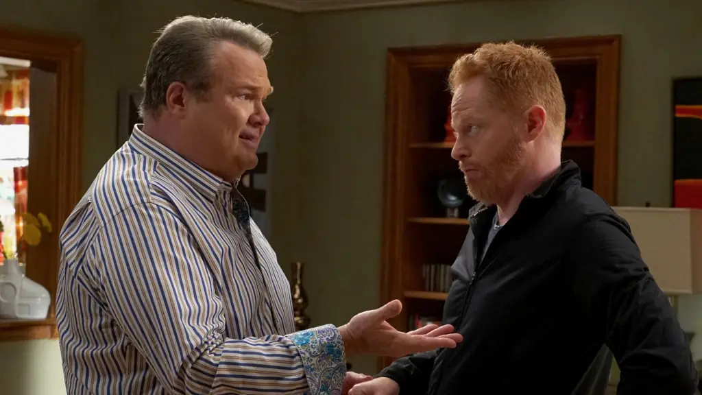 Adegan dari Modern Family Season 8 Episode 2