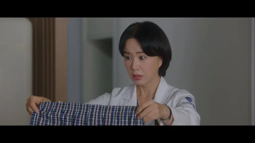 Cuplikan adegan menarik dari drama dr. cha episode 7