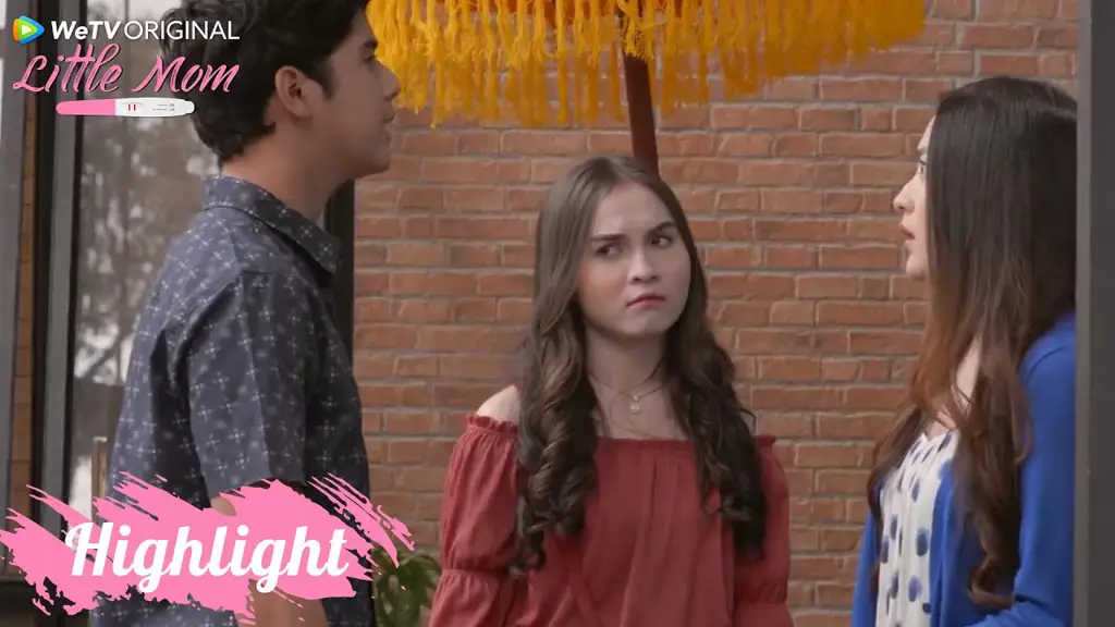 Screenshot adegan menarik dari Little Mom episode 4