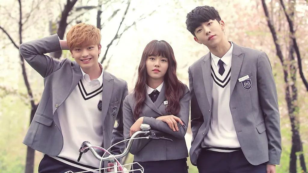 Adegan dramatis dari School 2015