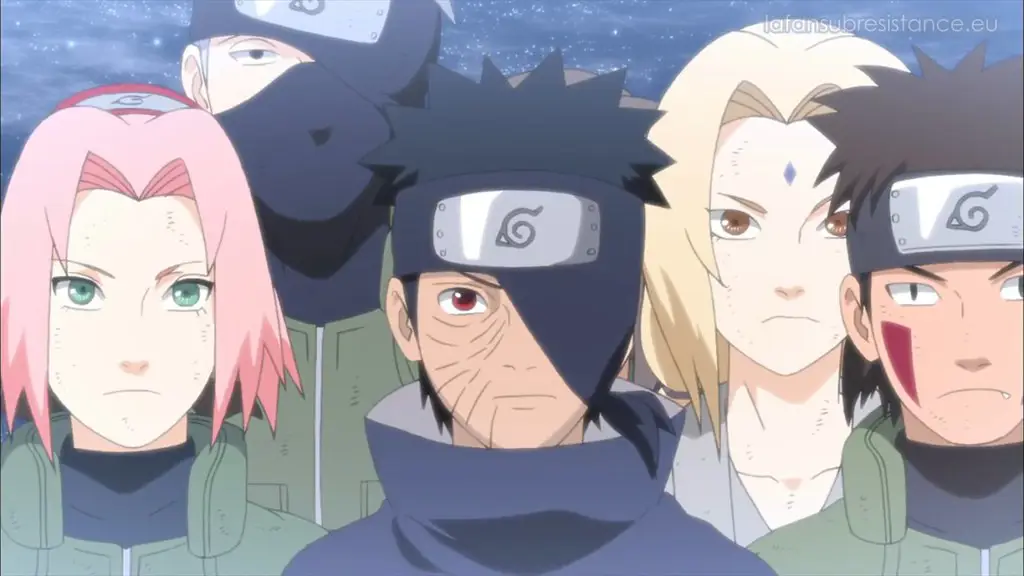 Screenshot dari episode Naruto Shippuden yang menampilkan pertarungan Danzo vs Sasuke