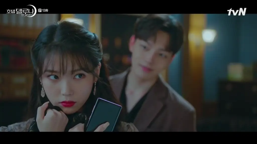 Adegan kunci dari Hotel del Luna episode 13