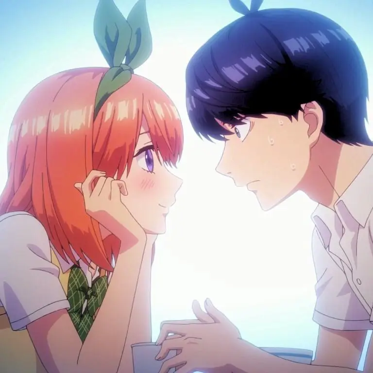 Gambar adegan romantis Gotoubun no Hanayome