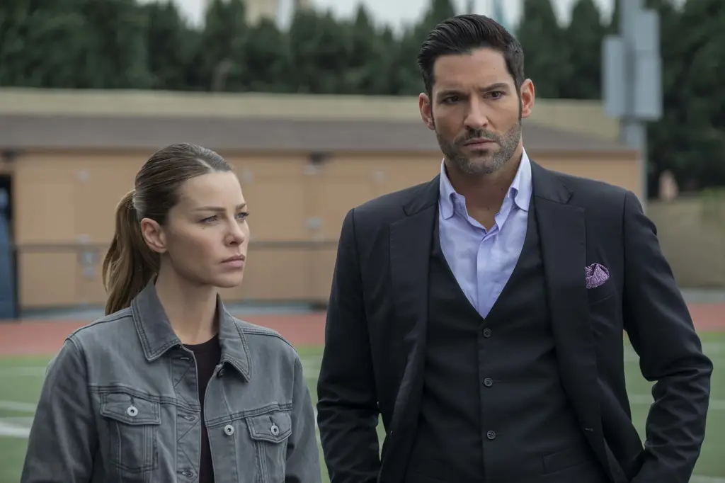 Foto Lucifer dan Chloe Decker