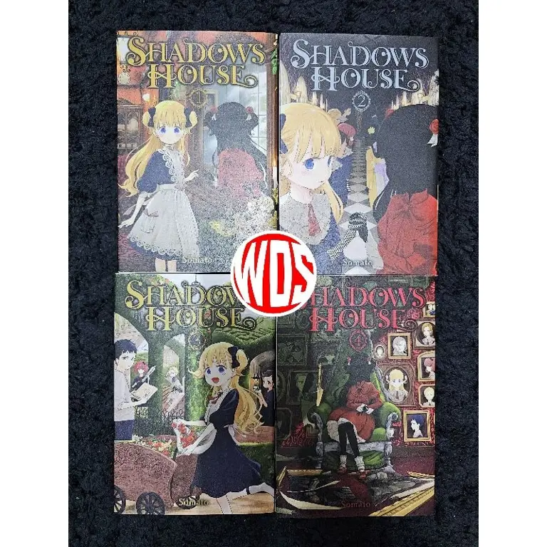 Panel-panel manga Shadow House yang menampilkan karakter-karakter utamanya Panel-panel manga Shadow House yang menampilkan karakter-karakter utamanya