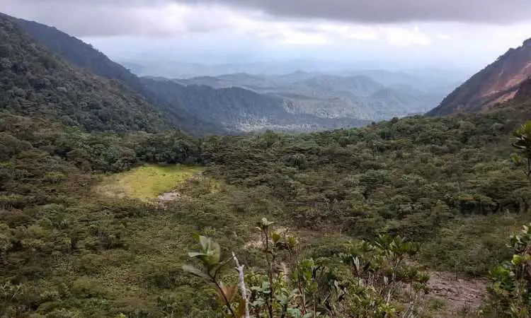 Pemandangan Kota Bandar Lampung dari Gunung Kunyit