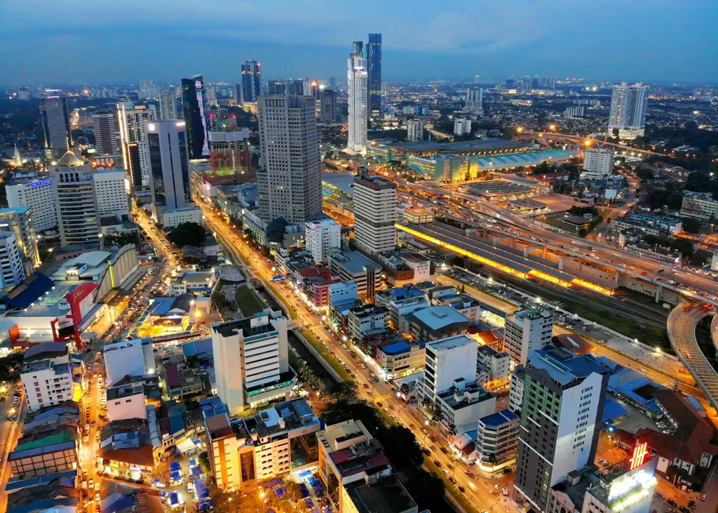 Pemandangan kota Johor Bahru dari ketinggian