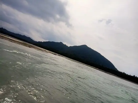 Pemandangan pantai di Pulau Pahawang