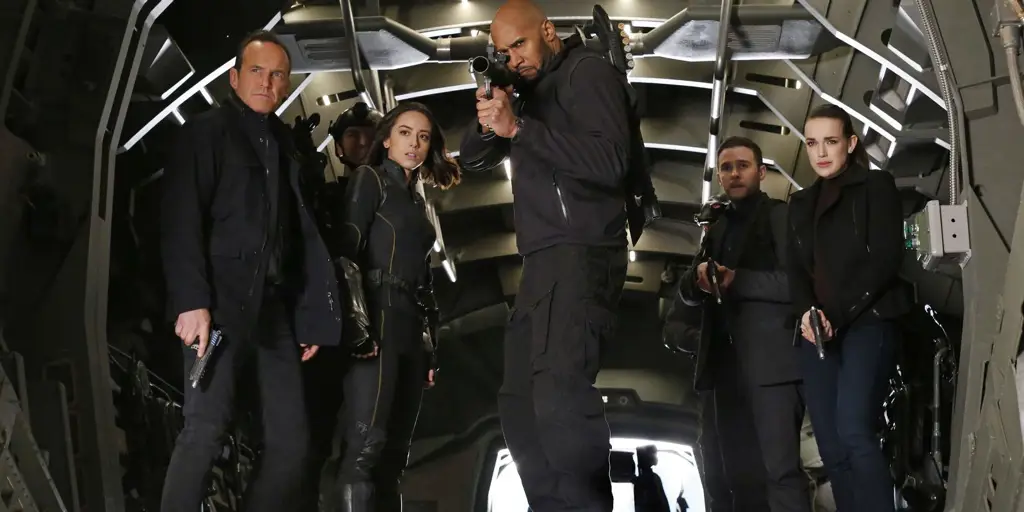 Gambar para karakter utama Agents of SHIELD season 4