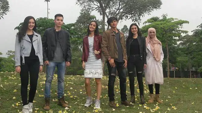 Foto para pemain sinetron Anak Langit