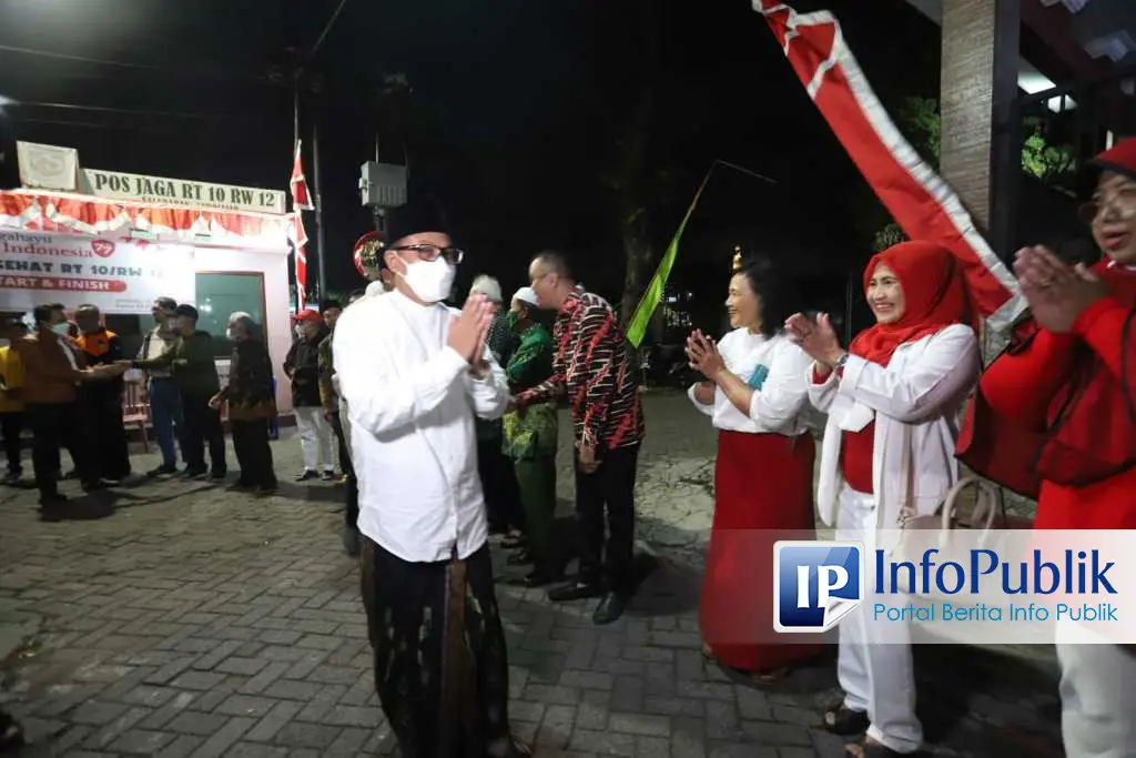 Gambar orang-orang yang berpartisipasi dalam barakuman