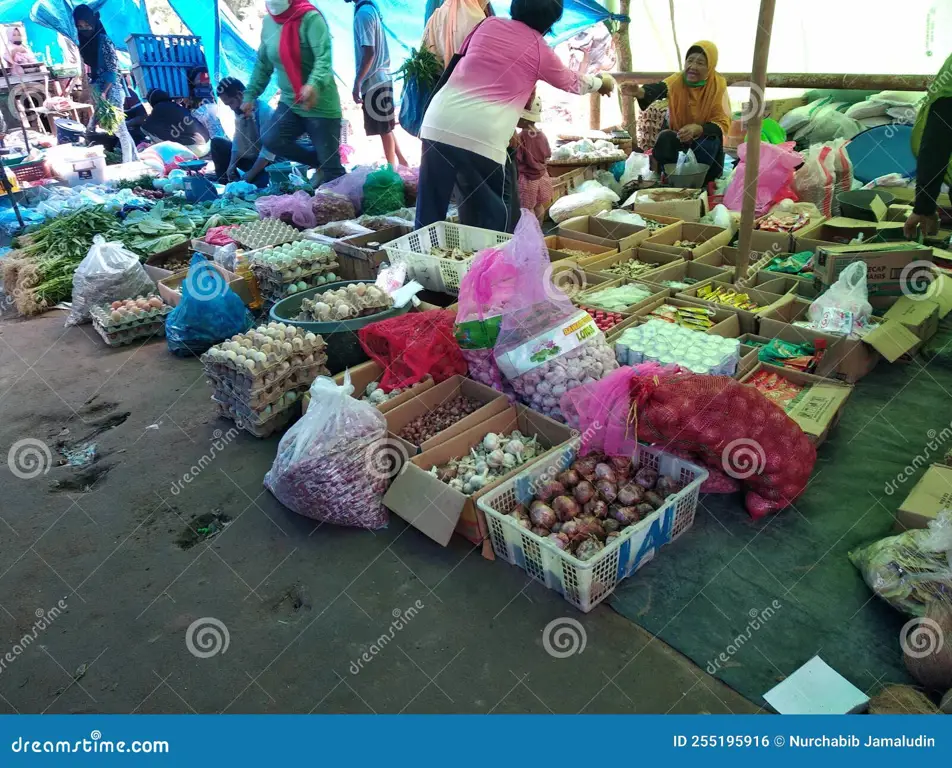 Foto pasar tradisional di Bandar Lampung yang bersih dan tertata