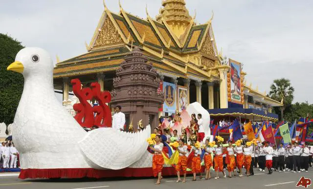 Pawai Hari Kemerdekaan Kamboja