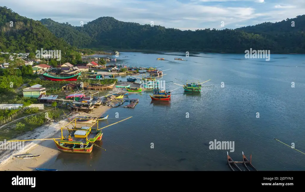 Ilustrasi pelabuhan Aceh pada masa lalu