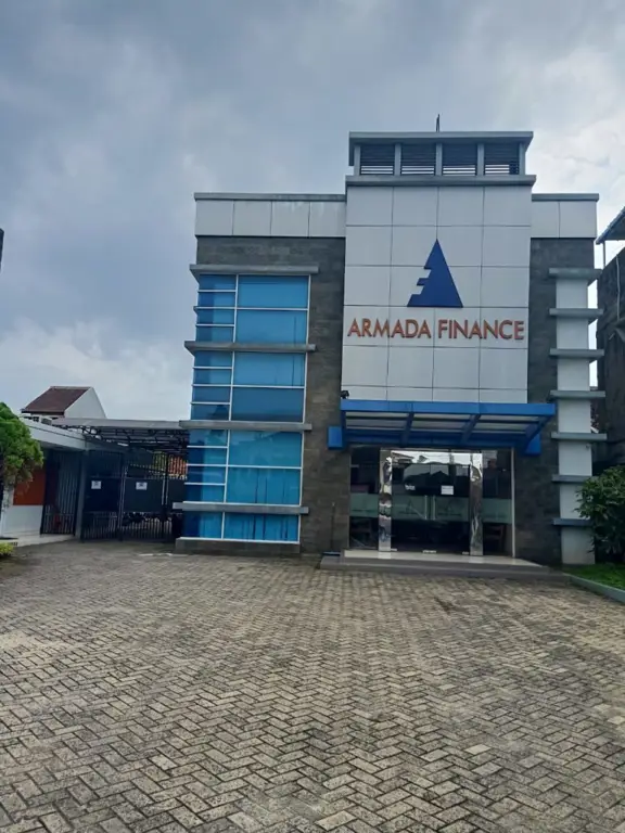 Gedung perkantoran modern di Bandar Lampung