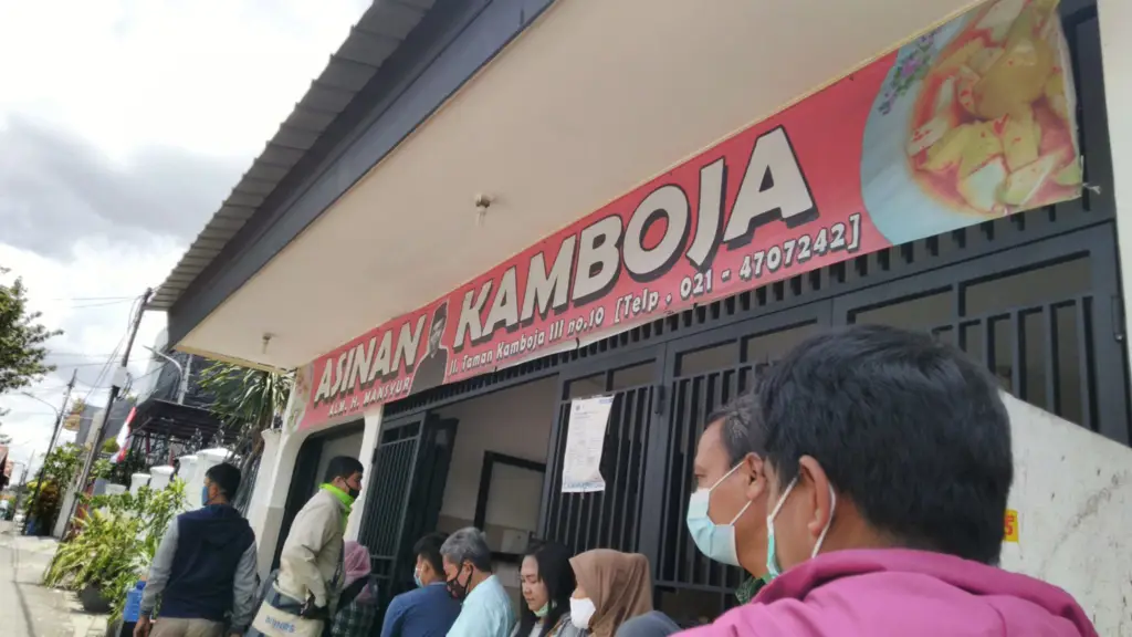 Asinan Betawi Kamboja yang siap disajikan