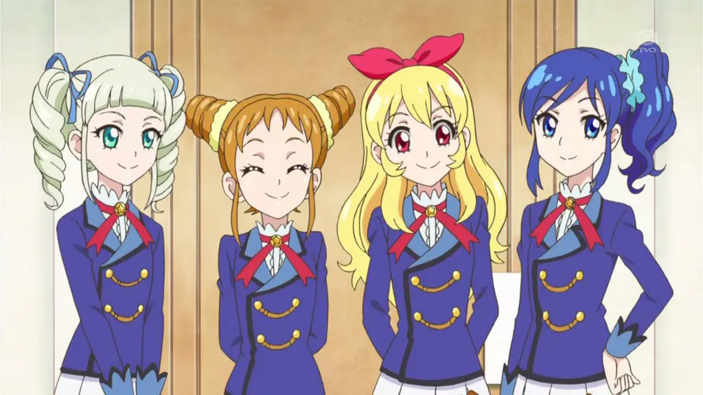 Para idola Aikatsu Stars menampilkan penampilan memukau di episode 39.