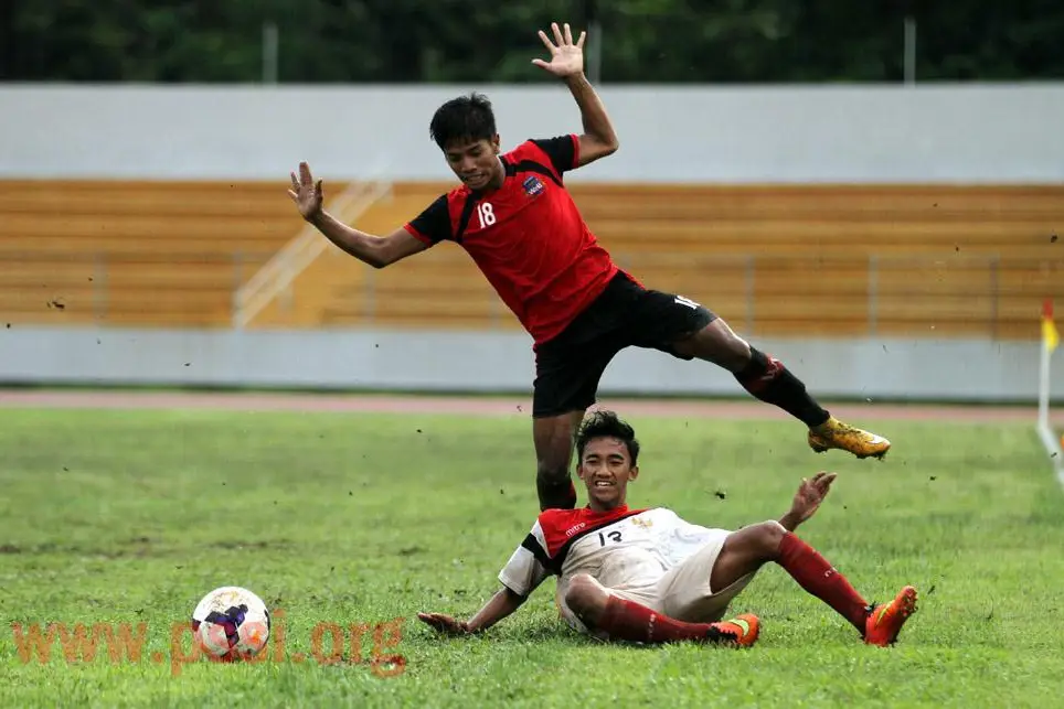 Gambar yang menggambarkan peran Indonesia dalam proses perdamaian Kamboja