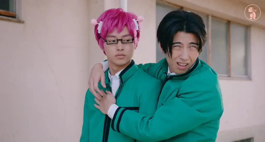 Perbandingan antara anime dan live action Saiki Kusuo