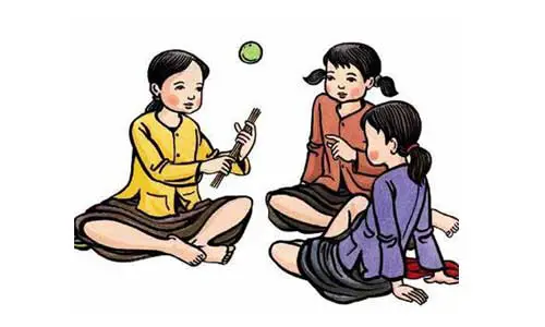 Anak-anak bermain permainan tradisional di Kampung Bambu