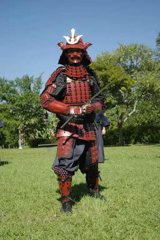 Pejuang Samurai dengan pakaian Flamenco