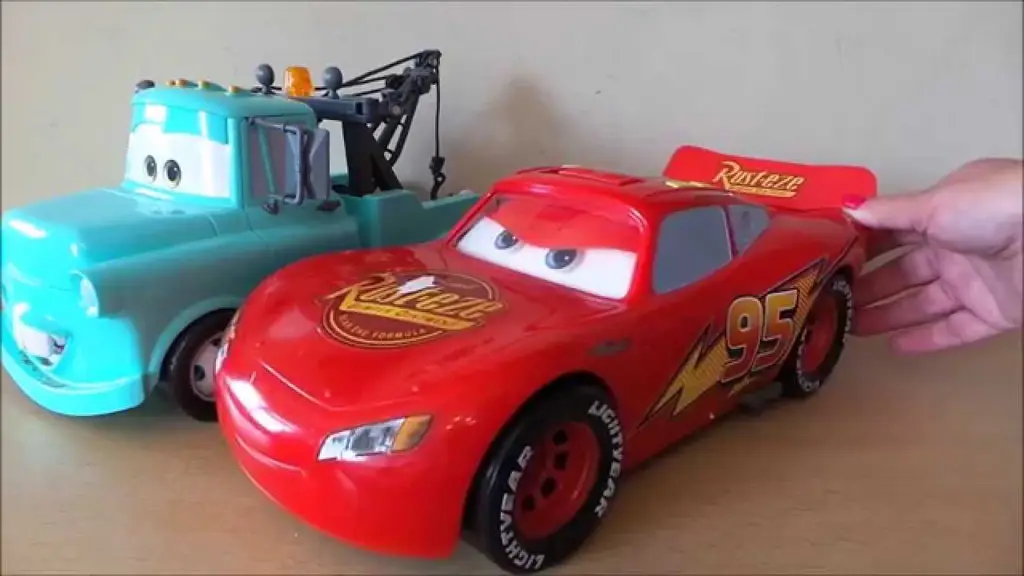 Lightning McQueen dan Mater