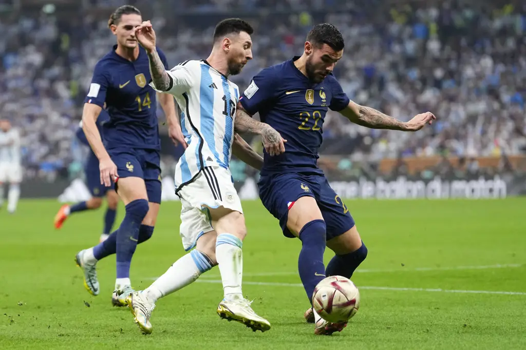 Gambar pertandingan final Piala Dunia antara Argentina dan Prancis