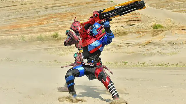 Gambar pertarungan final Kamen Rider Build