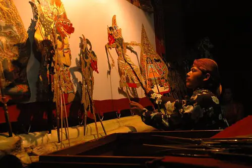 Pertunjukan Wayang Kulit