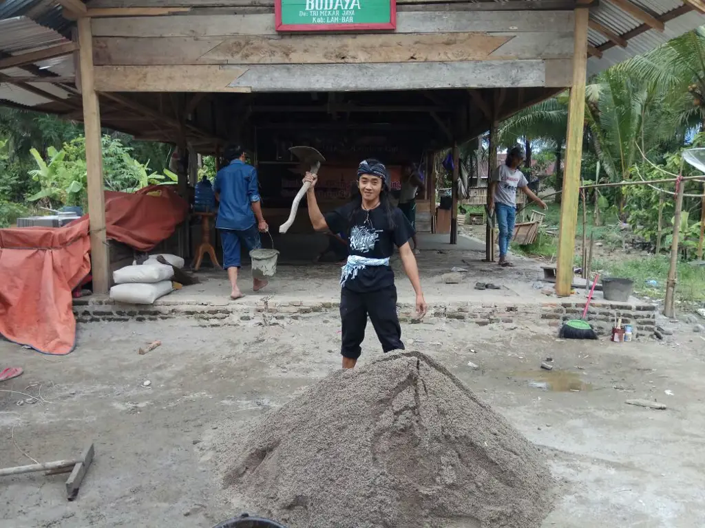 Pemandangan alam di Bandar Negeri Suoh