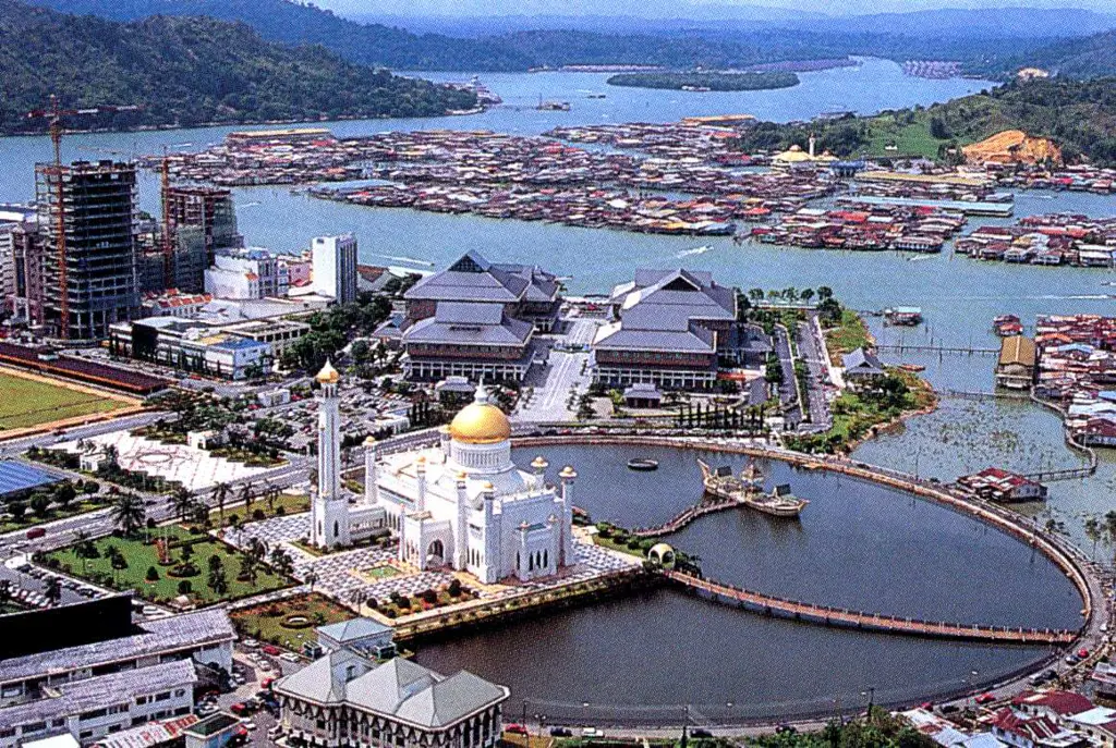 Foto pemandangan kota Bandar Seri Begawan yang indah