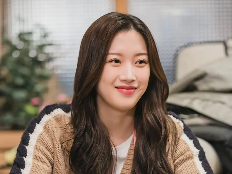 Foto Moon Ga Young sebagai Lim Ju-kyung dalam True Beauty