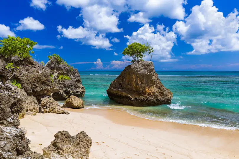 Pantai yang indah di Bali