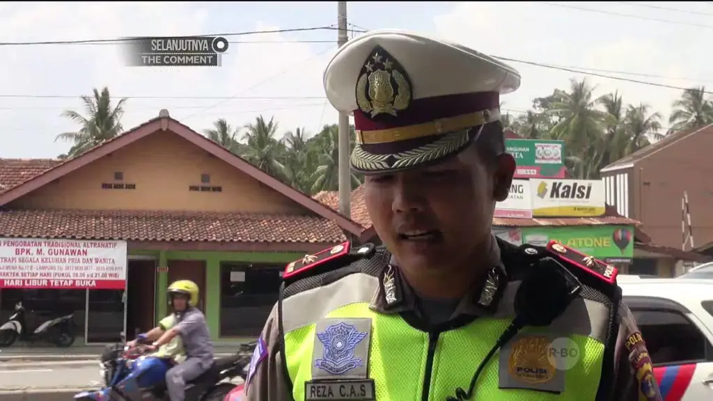 Petugas Polisi Lalu Lintas di Bandar Lampung